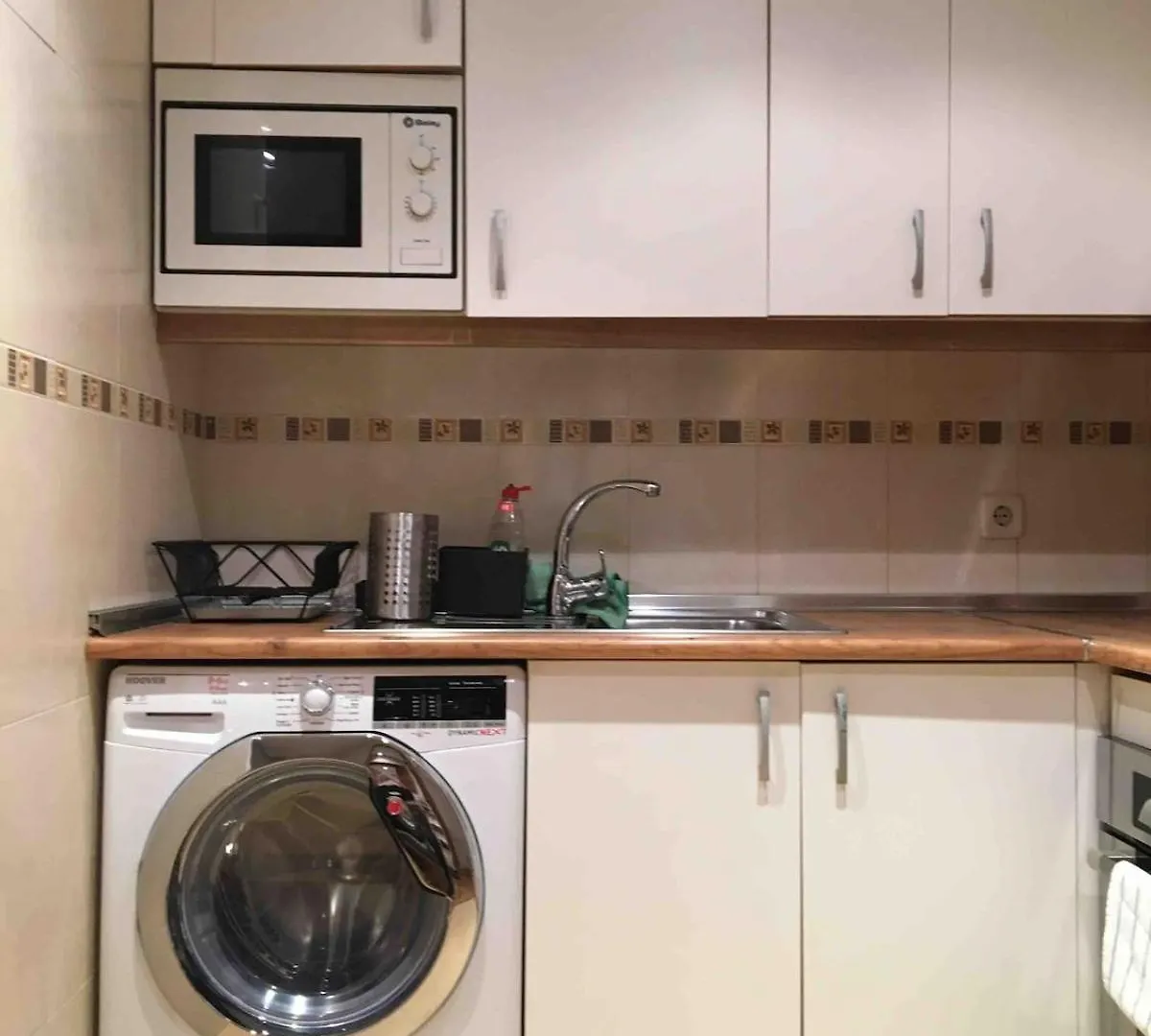 Apartamento Turistico Mad-Aeropuerto Ifema Madrid Apartment